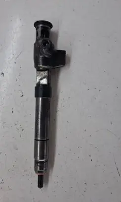 Peugeot 308 Fuel injector 9674984080 28388960