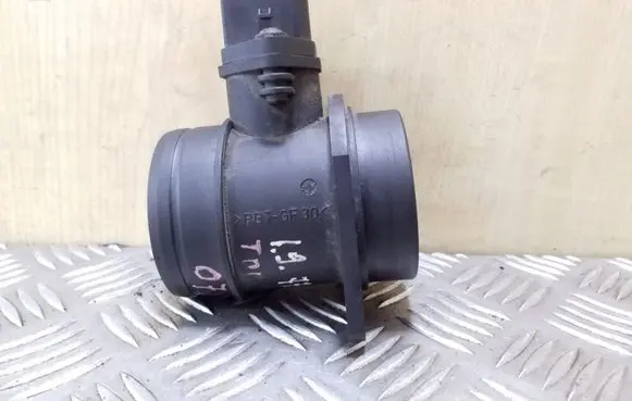 Volkswagen Touran I Mass air flow meter 0281002531 038906461B