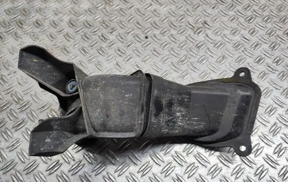 Opel Astra J Air intake duct part 1051672S02