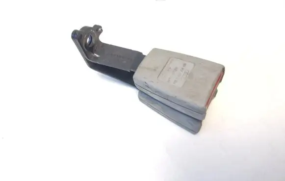 Audi A8 S8 D3 4E Middle seatbelt buckle (rear) 4E0857739A