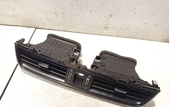 KIA Optima Dash center air vent grill d497410900 814p3948