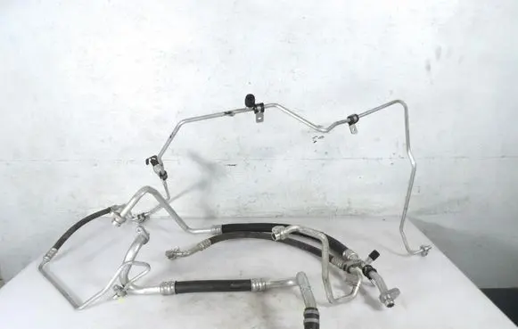 Renault Captur Air conditioning (A/C) pipe/hose 924403126R