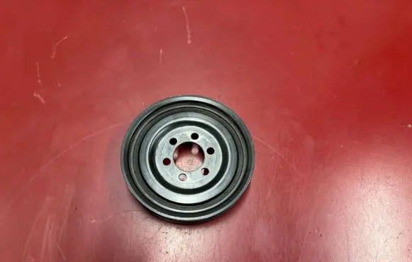 BMW X3 F25 Crankshaft pulley 7624103 11237624103