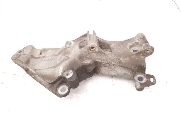 Renault Scenic II - Grand scenic II Generator/alternator bracket 8200365097