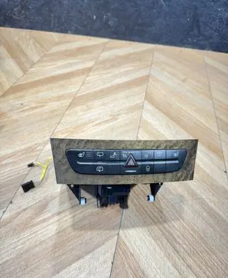 Mercedes-Benz E W211 A set of switches A2116800552