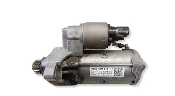 Volkswagen Tiguan Starter motor 02E911022C