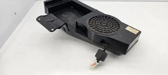 Nissan Primera Subwoofer speaker 28170AV700