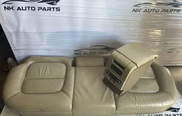 Volvo XC70 Rear seat 30727492