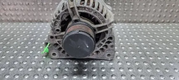 Volkswagen Golf IV Generator/alternator S25139812 038903023L