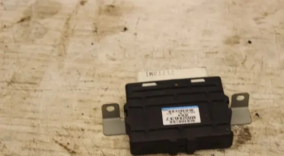 Mitsubishi Pajero Gearbox control unit/module MR528637