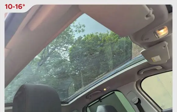 Peugeot 3008 II Sunroof glass T84