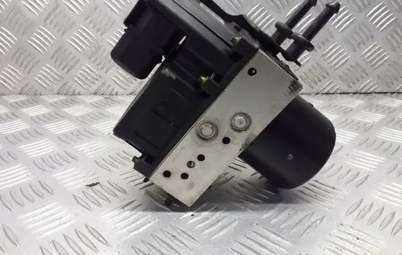 Skoda Fabia Mk1 (6Y) ABS Pump 0265900009