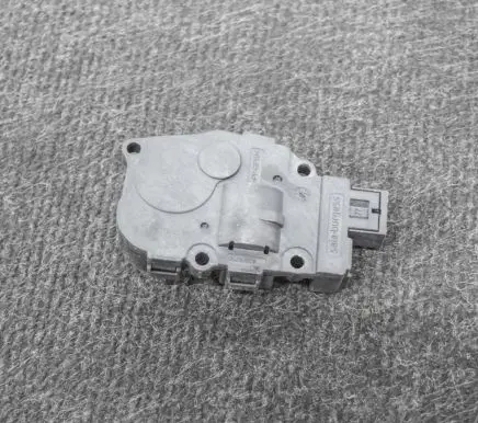 Audi Q5 SQ5 Air flap motor/actuator EFB490 K9749007