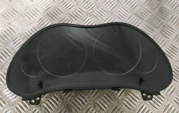 Toyota Avensis T250 Speedometer (instrument cluster) 8380005530H MB2574109765