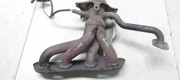 Toyota Auris E180 Exhaust manifold
