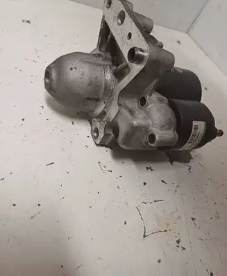 Peugeot 3008 I Starter motor 0001106405