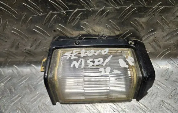 Nissan Terrano Front indicator light 181500B