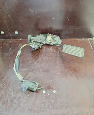 Toyota Corolla Verso AR10 Accelerator throttle pedal 822230F040C 339289