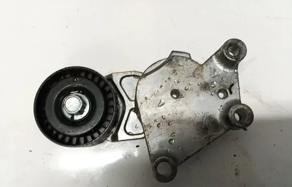 Ford Focus Generator/alternator belt tensioner E3P0001BTA