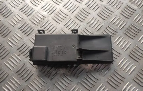 Volkswagen Polo III 6N 6N2 6NF Fuse box cover 1J0937550