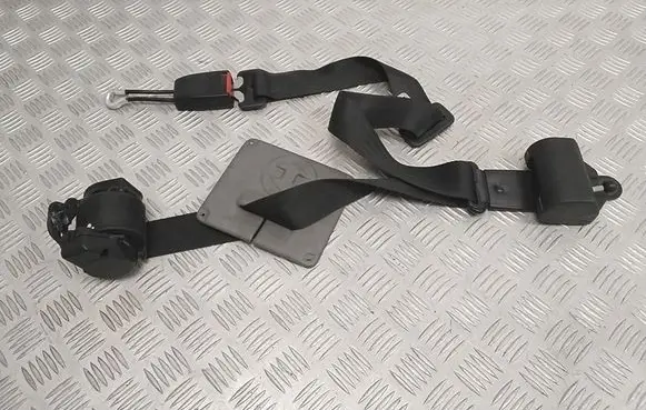 Renault Master III Rear seatbelt