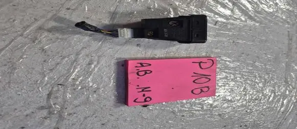 Honda Jazz Headlight level height control switch M20010