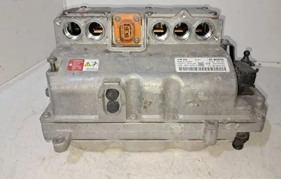 Volkswagen e-Golf Voltage converter inverter 0437508582 5QE907070