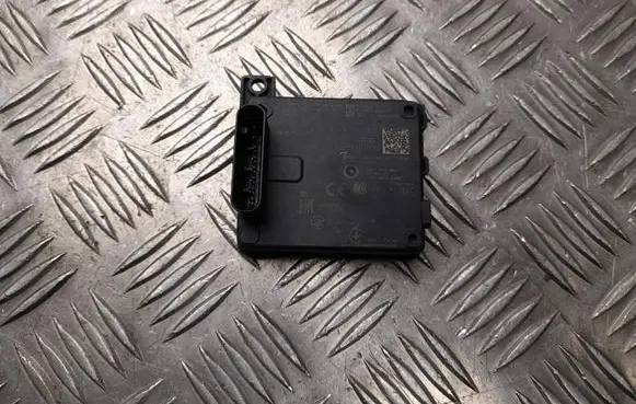 Opel Astra L Distronic sensor radar 9844384680