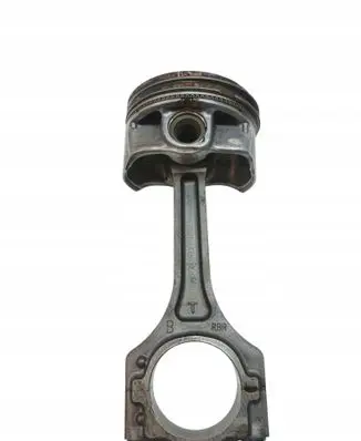 Hyundai Veloster II Piston with connecting rod P065