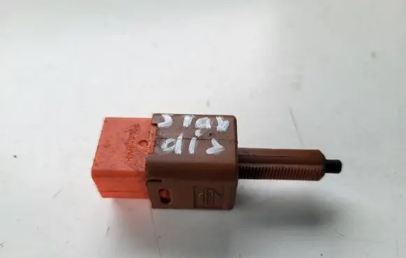 Nissan Qashqai Brake pedal sensor switch
