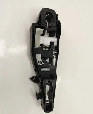 Rear door exterior handle/bracket