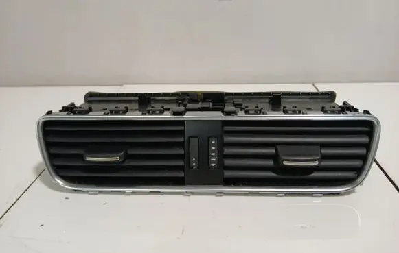 Dash center air vent grill