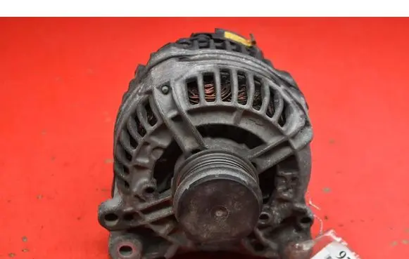 Volkswagen PASSAT B5.5 Generator/alternator 074903025K