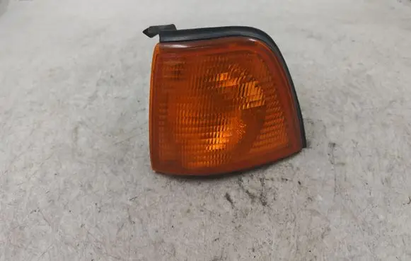 Audi 80 90 B3 Front indicator light 893953049