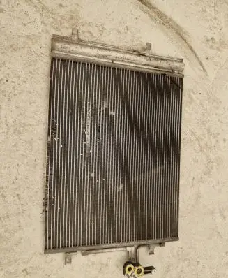 Volvo XC70 A/C cooling radiator (condenser)