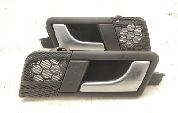 Audi A2 Rear door interior handle 8Z0839020 8Z0839019