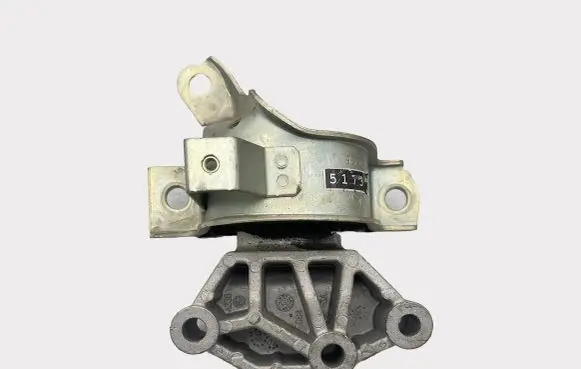 Fiat Panda II Engine mount bracket 51730868