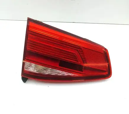 Volkswagen PASSAT B8 Tailgate rear/tail lights 3G9945093E