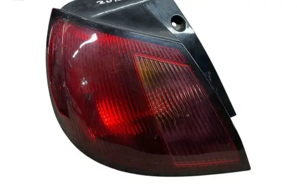 Mitsubishi Colt Rear/tail lights MR957365 27850102