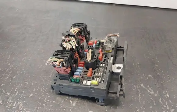 Peugeot 308 BSM Control unit 9664706280