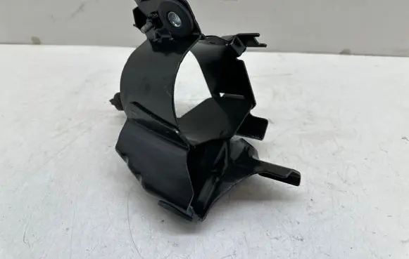 Ford Focus Fuel filter bracket/mount holder JX619N101AD