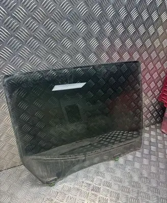 Nissan Navara D23 Rear door window glass 43R011595 E000199