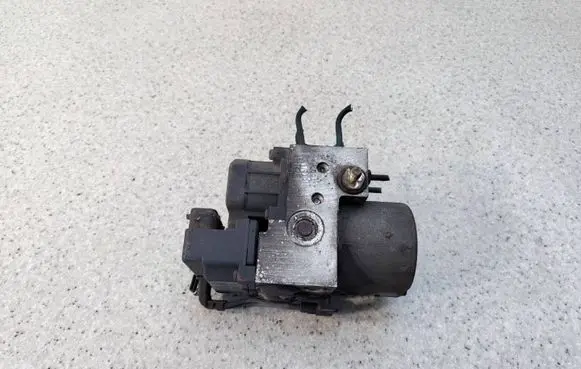 Renault Megane I ABS Pump 0273004395