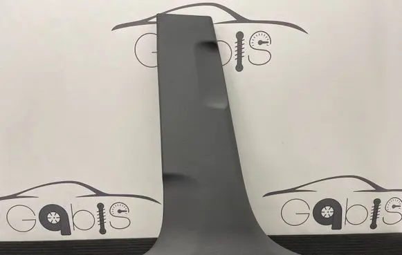 (B) pillar trim (bottom)