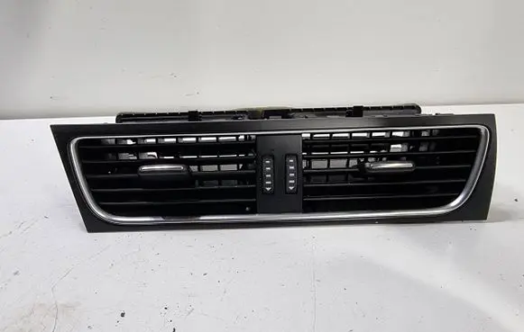 Audi A4 S4 B8 8K Dash center air vent grill 8T1820951B