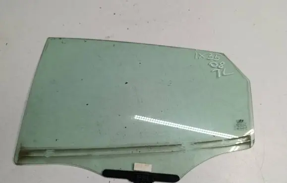 Rear door window glass