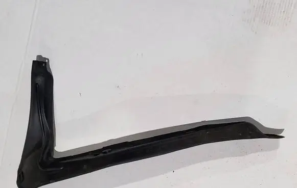 Audi A4 S4 B8 8K Fender end trim 8K0821112C
