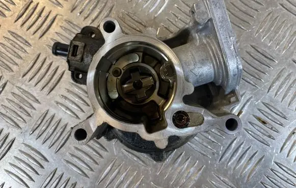 Audi A4 S4 B8 8K Vacuum pump 06J145100C 171009205818