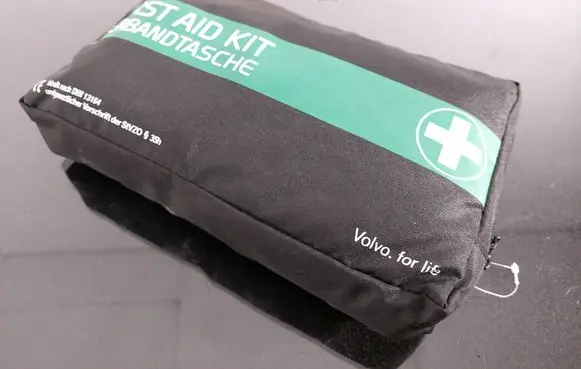 Volvo V60 First aid kit 