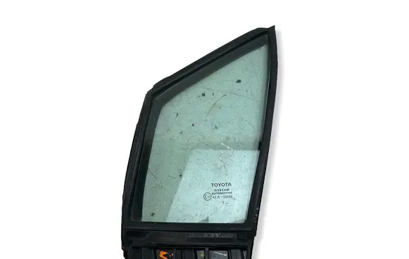 Toyota Corolla E210 E21 Front door vent window glass four-door 6821602020